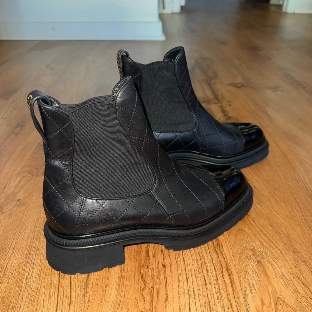 NIB Chanel Boots - Picture 6 of 10